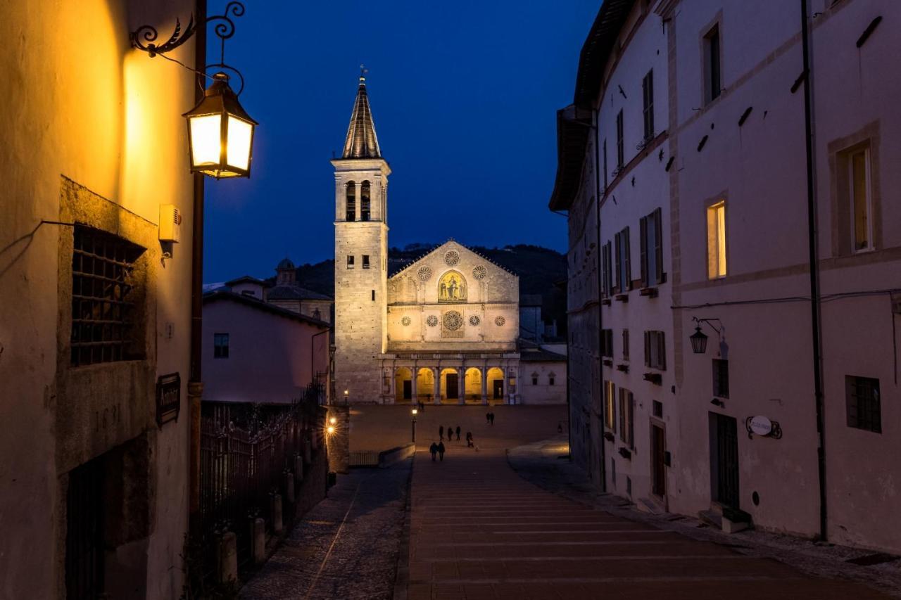 Palazzo Lauri Spoleto Exterior foto